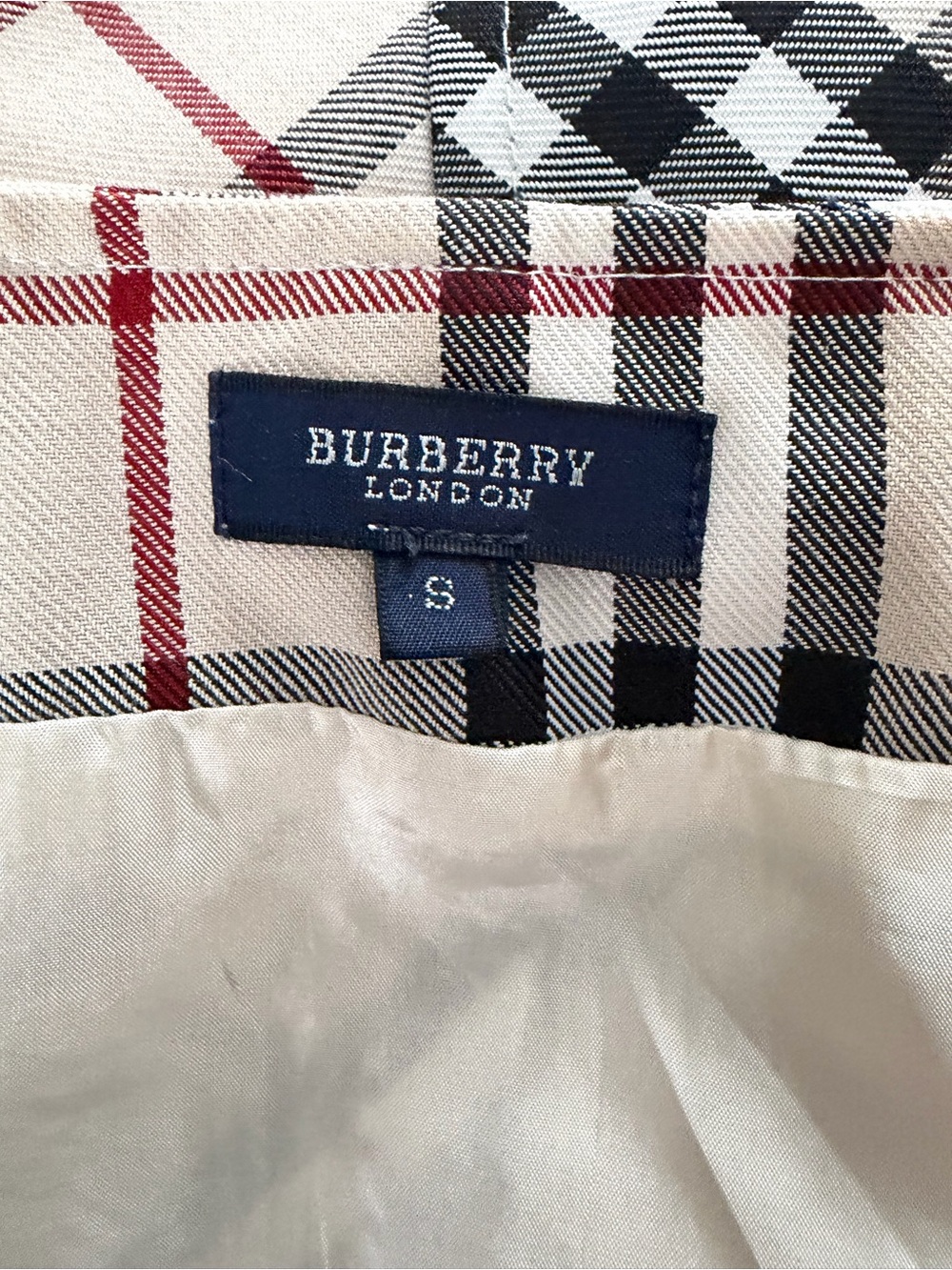 BURBERRY Check Mini Skirt in Tan - Picture 3 of 4